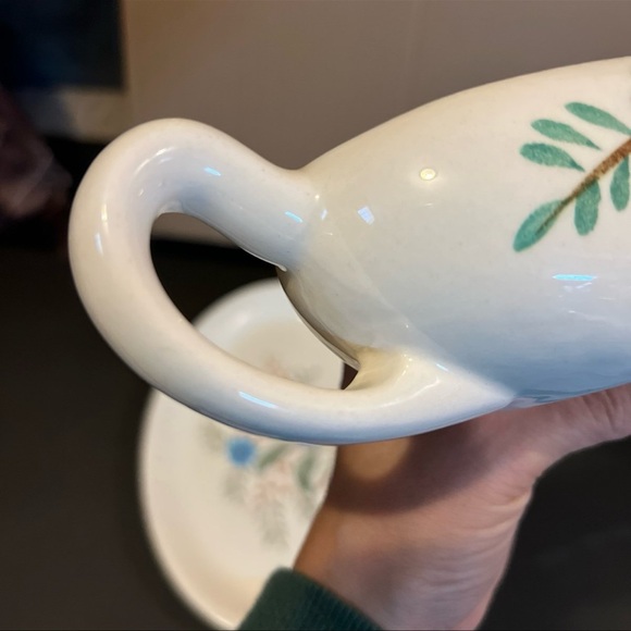 Stangl Oval Platter and Gravy Boat Set - Multicolor - Picture 8 of 10